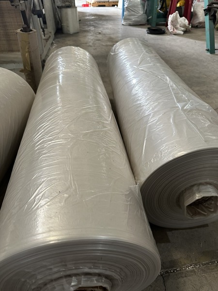 Cuộn PE dùng cho ngành may mặc - Bao Bì Hải Trang - Công Ty TNHH Bao Bì Hải Trang